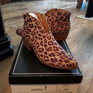 Leopard booties